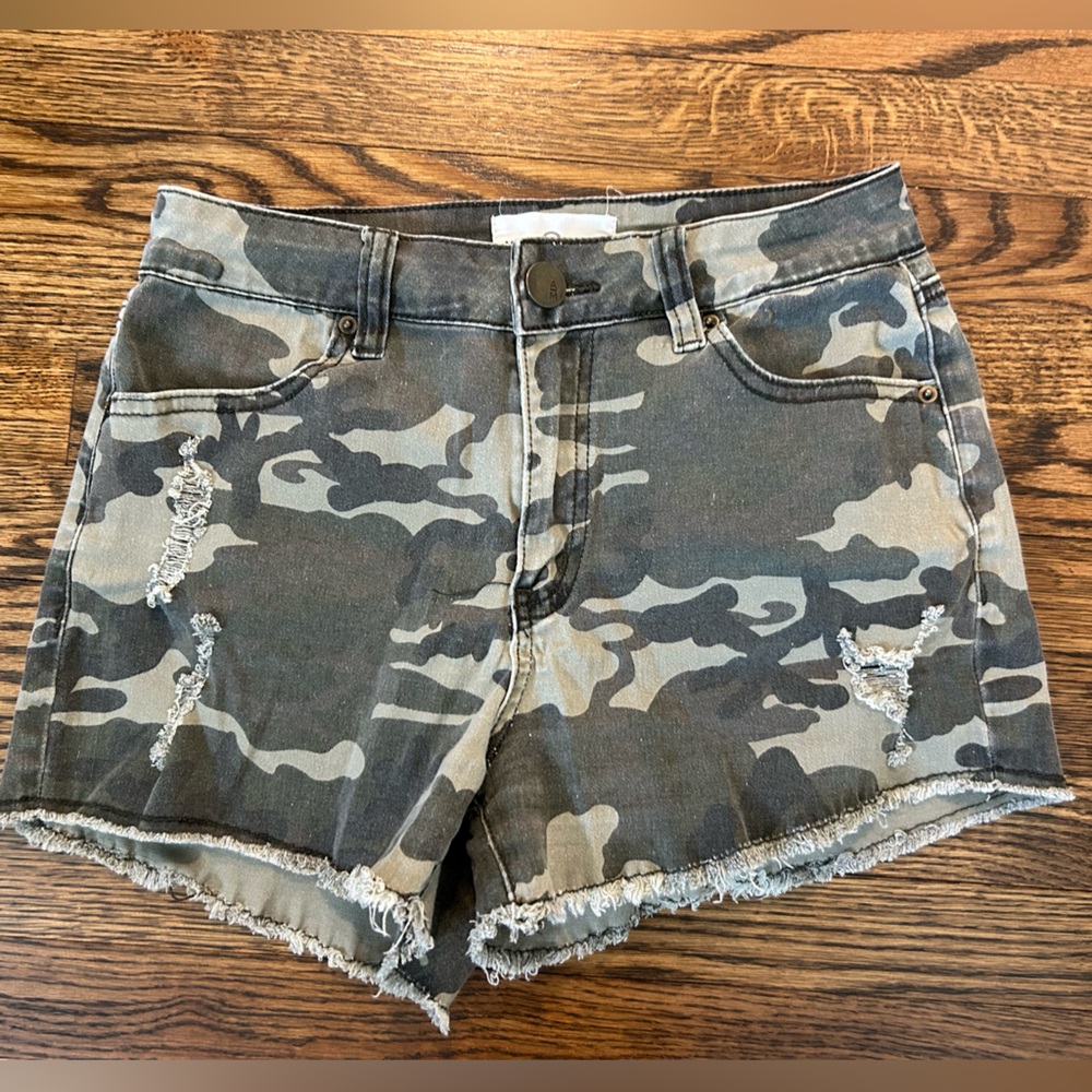 Ashley Mason Green and Gray Camo Jean Short